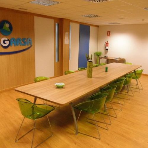 almacén limpieza industrial cantabria